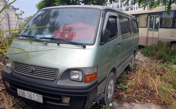 用以接送學生上下學的涉事客車。（圖源：永河）