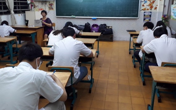 畢業考試現場一瞥。