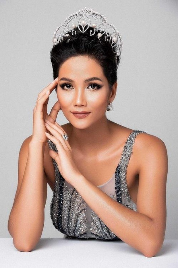 賀欣妮雅：越南娛樂圈的「變色龍」 ảnh 1