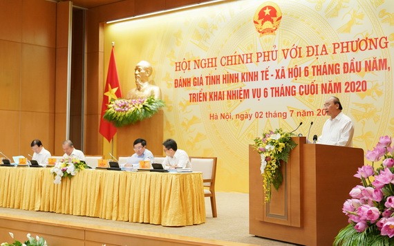 政府總理阮春福主持會議。(圖源:光孝)