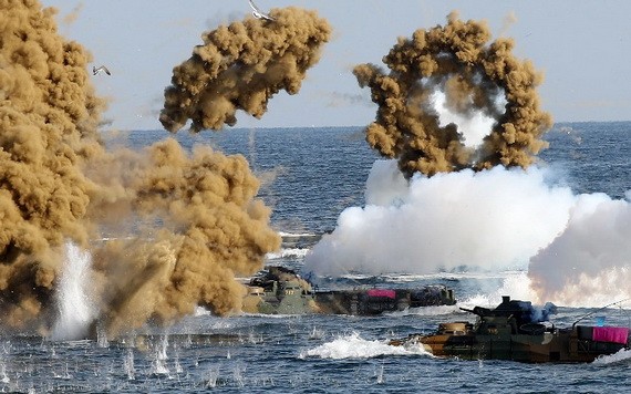 2018年11月5日,在韓國浦項,韓國海軍陸戰隊參加演練。(圖源:AFP)