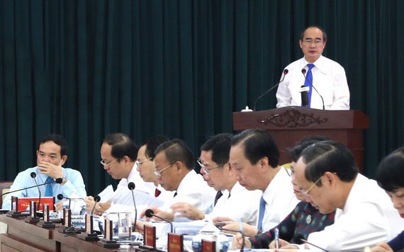 市委書記阮善仁主持會議。（圖源：越通社）