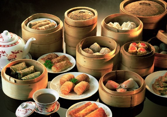 各式各樣的點心。