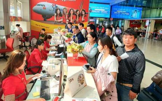最近,多家航空公司已調升系統管理費。