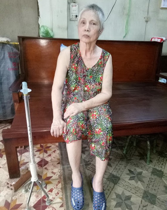 鄧少珍中風後身體很虛弱。