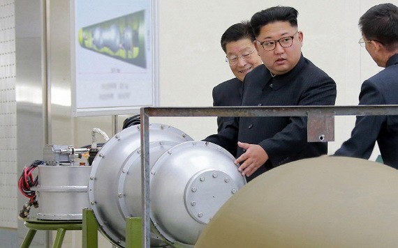 朝鮮國務委員會委員長金正恩現場指導核武器開發工作。(圖源:韓聯社)