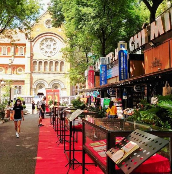 市書香街一隅。