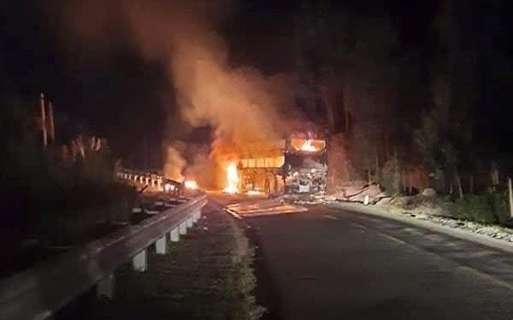 臥鋪客車自燃事故現場。（圖源：高原）