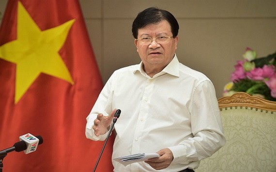 政府副總理鄭廷勇主持會議並發表講話。（圖源：VGP）