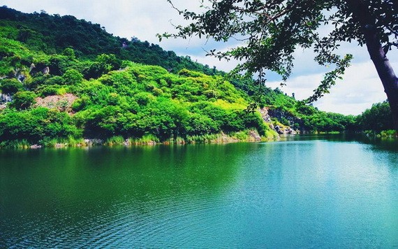 西寧省魔天嶺。