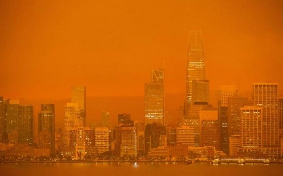 煙霧籠罩在美國三藩市灣區上空。（圖源：AFP）