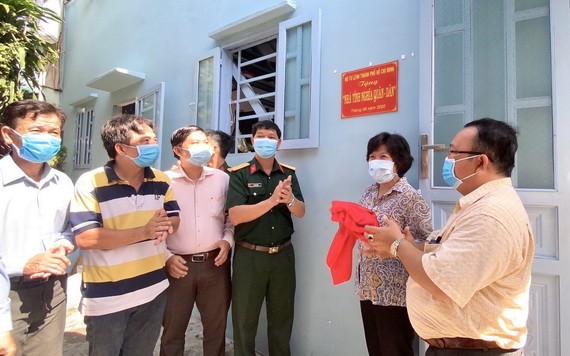 移交軍-民溫情屋儀式。