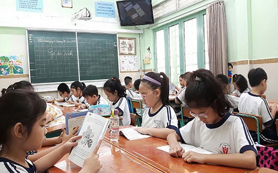 從小就要給孩子養成閱讀的習慣。