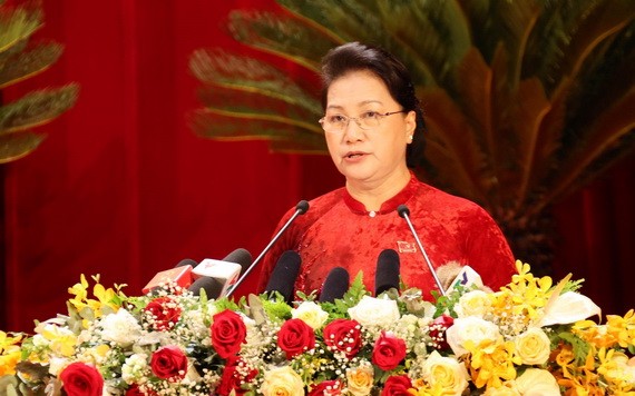 黨中央政治局委員、國會主席阮氏金銀。（圖源：越通社）