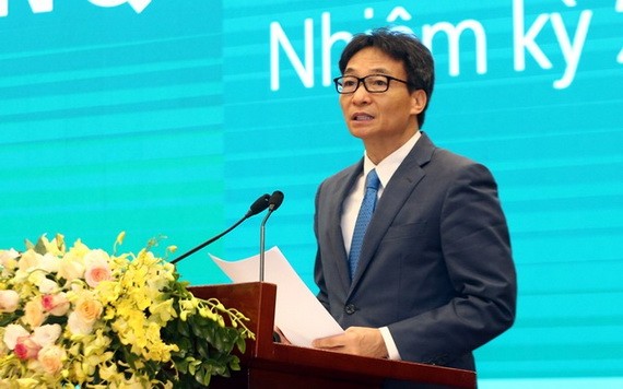 政府副總理武德膽出席大會並發表講話。（圖源：VGP）