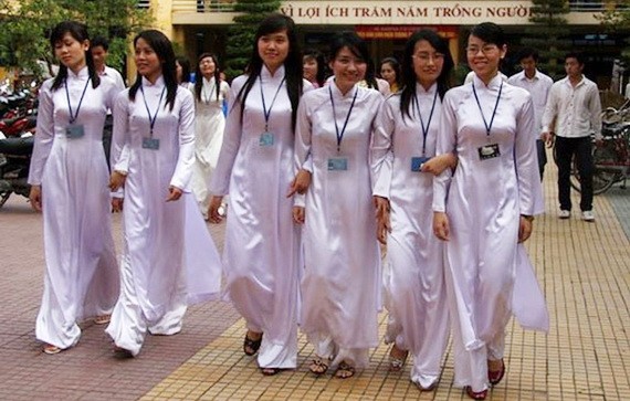 師範大學生每月獲輔助 363 萬元，作為學習期間的生活費。（示意圖源：百元）