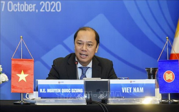 外交部副部長阮國勇主持東盟高級官員視像會議。（圖源：越通社）
