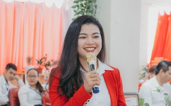 阿里巴巴房地產股份公司原副總經理黃氏玉如。（圖源：明慧）