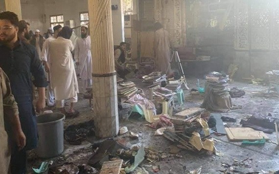 學校在爆炸後一片狼藉。（圖源：推特）