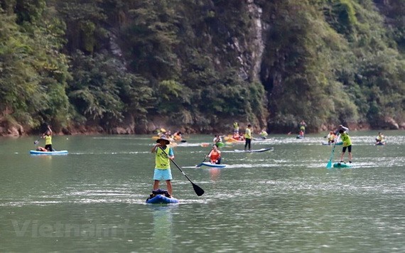 征服修產灣划船賽一瞥。（圖源：互聯網）