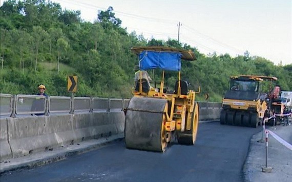 碎石瀝青鋪設路面。（圖源：春兆）