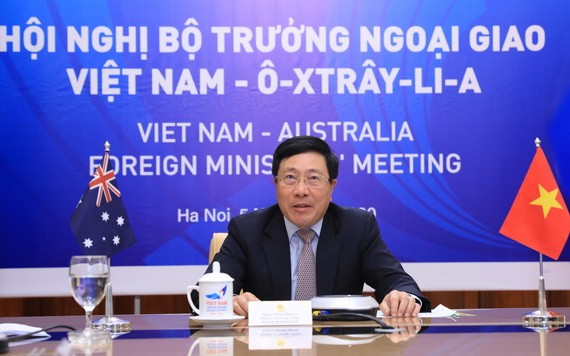 外交部長范平明與澳大利亞外交部長佩恩以視像模式共同主持第二次越澳外交部長年度會議。（圖源：林慶）