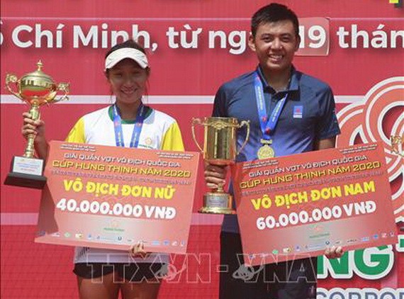 李黃南（右）和陳瑞清竹分別奪得男子、女子單打金牌。（圖源：越通社）
