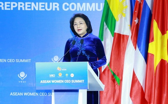 國家副主席鄧氏玉盛出席會議並發表講話。（圖源：越通社）