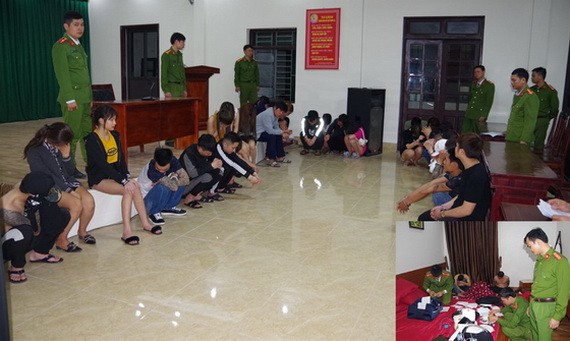 39名涉案嫌疑人被扣押在公安派出所。右下小圖為職能力量當場查獲毒品及其他涉案物證。（圖源：警方提供）