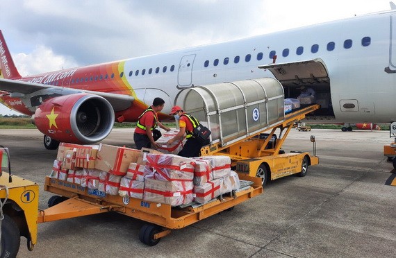 越捷加強開發貨運服務。