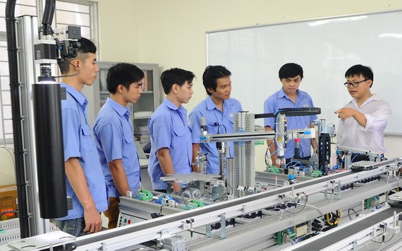 勞工須在學期間學習專業知識與軟技能。