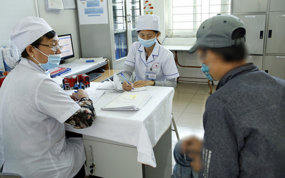 愛滋病患者若及早治療並保持治療的原則，仍可健康多活50年，病人的壽命近乎正常人。