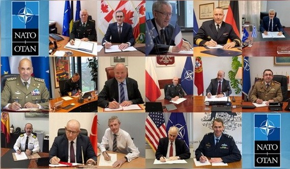 “海上無人系統倡議”（MUS）成員國代表共同簽署倡議。（圖源：互聯網）