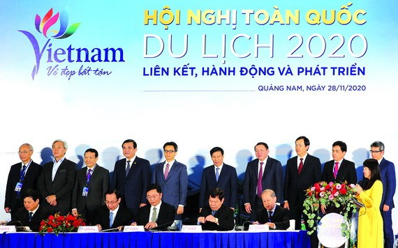 河內、本市與中部5省市簽署旅遊合作備忘錄。（圖源：TITC）