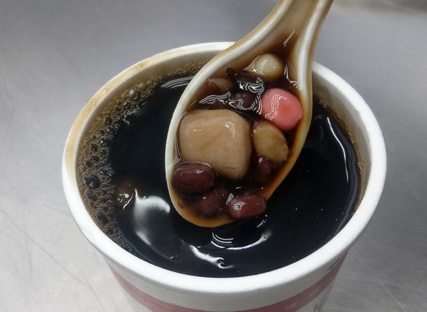 ４大夜市美食“飽得快餓得快”  營養師曝“血糖上升比白米快３倍” ảnh 3