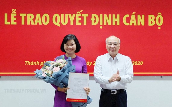 李越中同志出任《市婦女報》總編輯