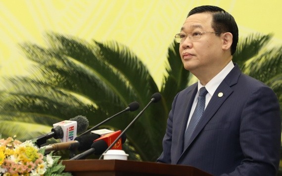 河內市委書記王廷惠在會議上發表講話。（圖源：文牒）