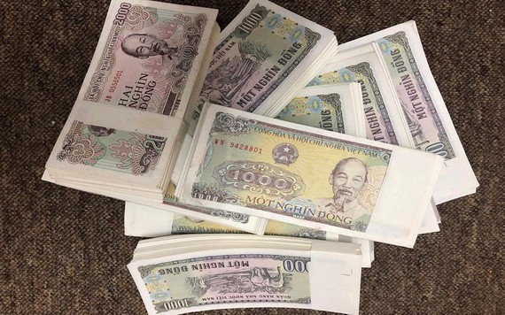 圖為小面值紙幣1000、2000元。（圖源：珍何）