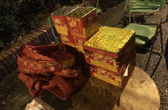 被查獲的非法走私鞭炮。（圖源：警方提供）