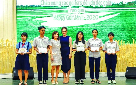 幫助貧困兒童完成學業