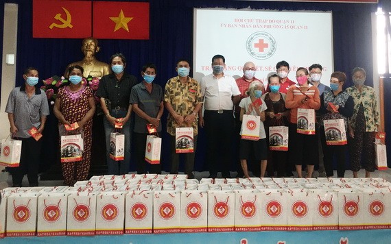 越南廣東企業新春送暖