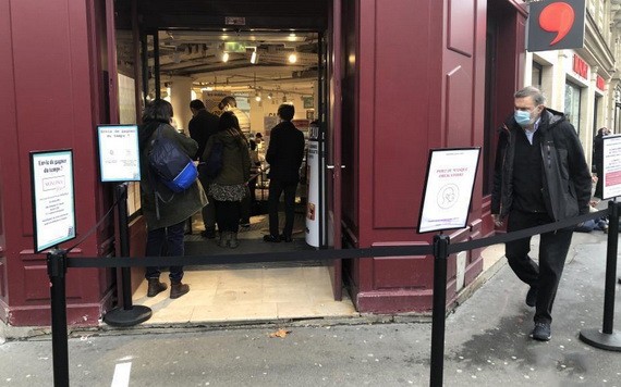 法國購物場所實行加強限制客流等防疫措施。（圖源：互聯網）
