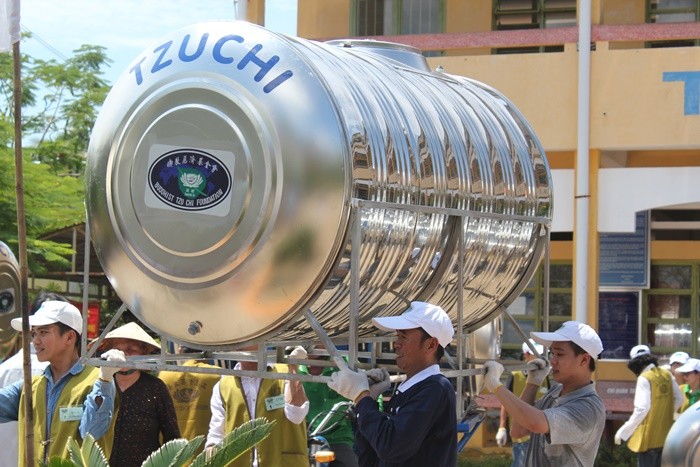 慈濟慈善會 愛心傳萬家 ảnh 1