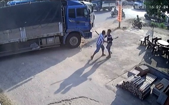 （圖源：監控視頻截圖）