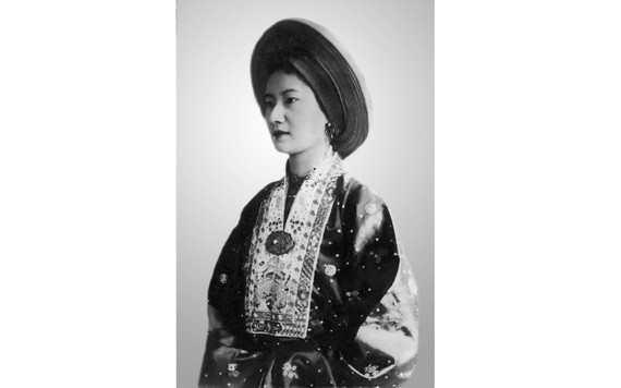 南方皇后穿的日平衫。