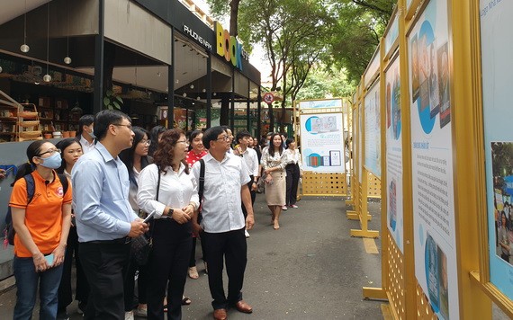 《年輕人出版社》40 年發展行程圖片展