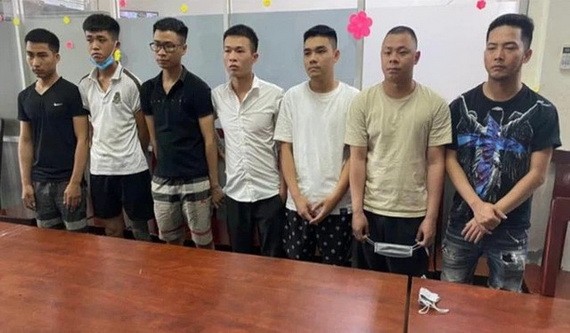 被捕的網上放高利貸團夥。（圖源：警方提供）