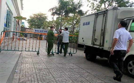 職能力量封鎖事發現場。（圖源：陳柯）