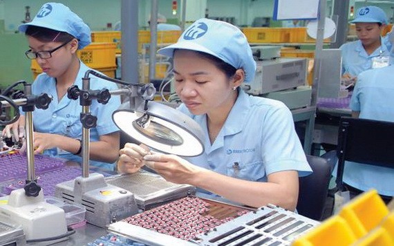 我國生產電子零配件出口。（圖源：投資報）