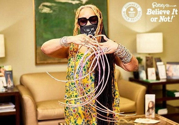 威廉斯的指甲打破世界紀錄。